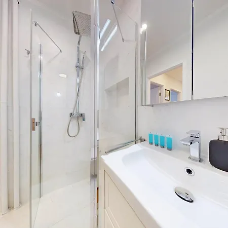 The Cashmere Center Apartment Warsaw