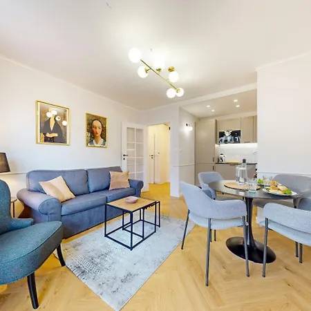 The Cashmere Center Varšava